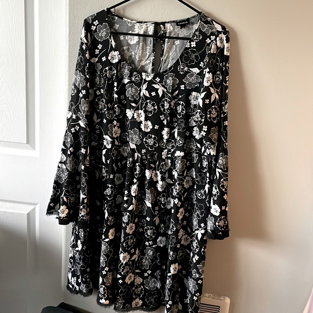 Black with white flowers Torrid Dress (size 2)